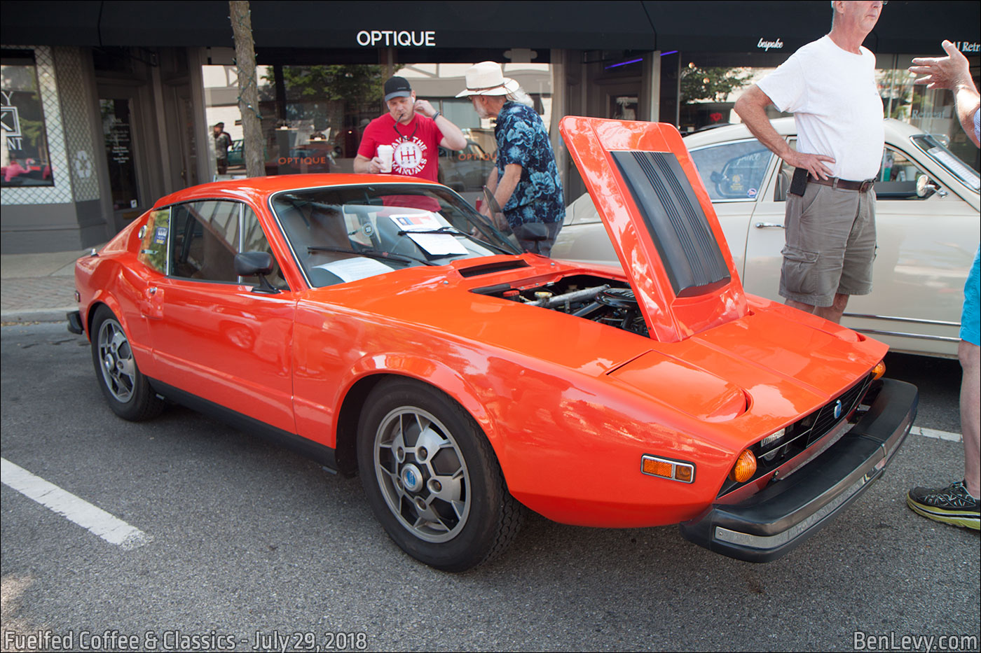 Orange SAAB Sonett III