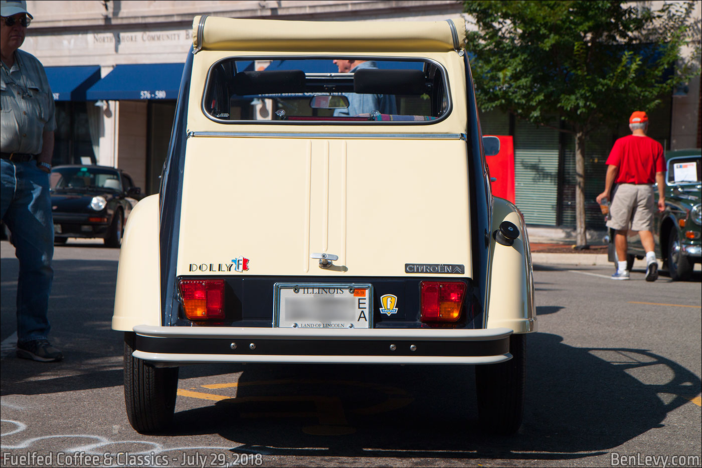 Rear of Citroen 2CV Dolly