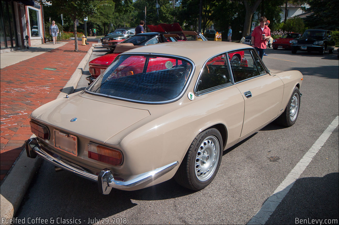 Alfa Romeo GTV 2000