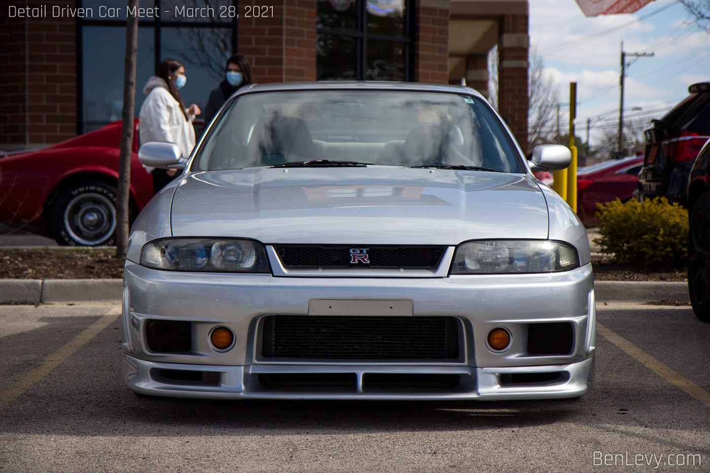 Front End of a Silver R33 Nissan Skyline GT-R