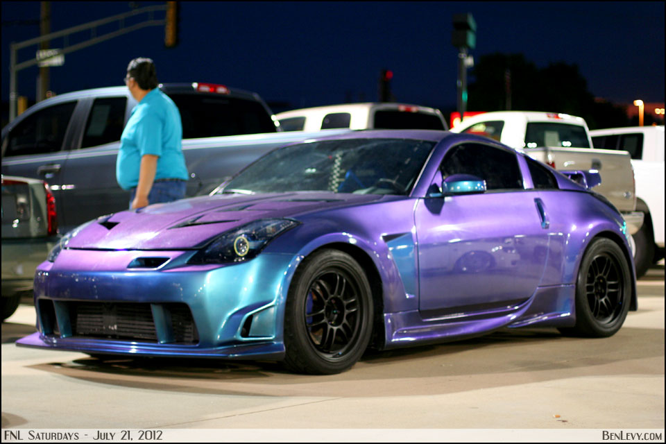 Nissan 350Z with Chameleon Paint