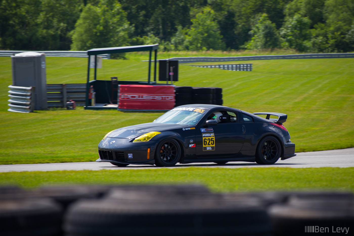 Nissan 350Z on the track