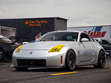 Silver Nissan 350Z at GRIDLIFE