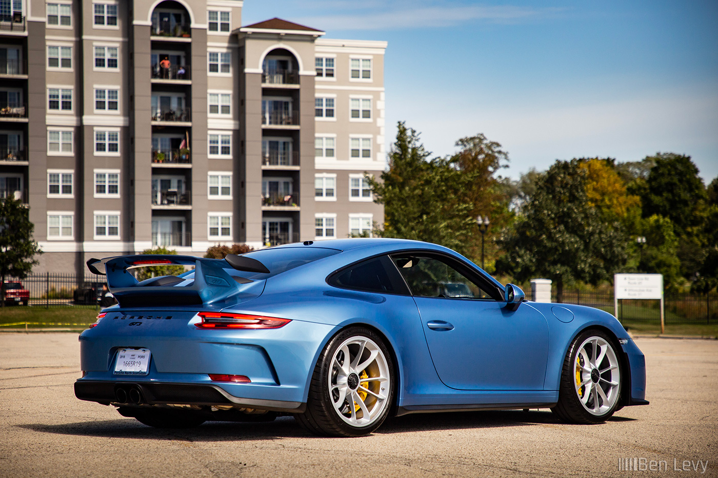 Gemini Blue Porsche 911 GT3 in Vernon Hills