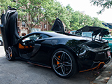 Black McLaren 570S