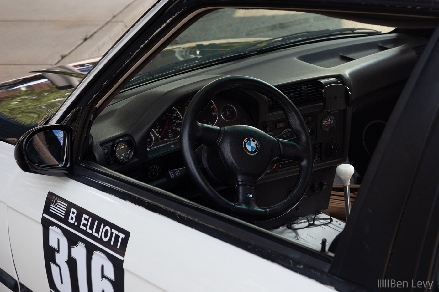 M Steering Wheel in E30 Track Car