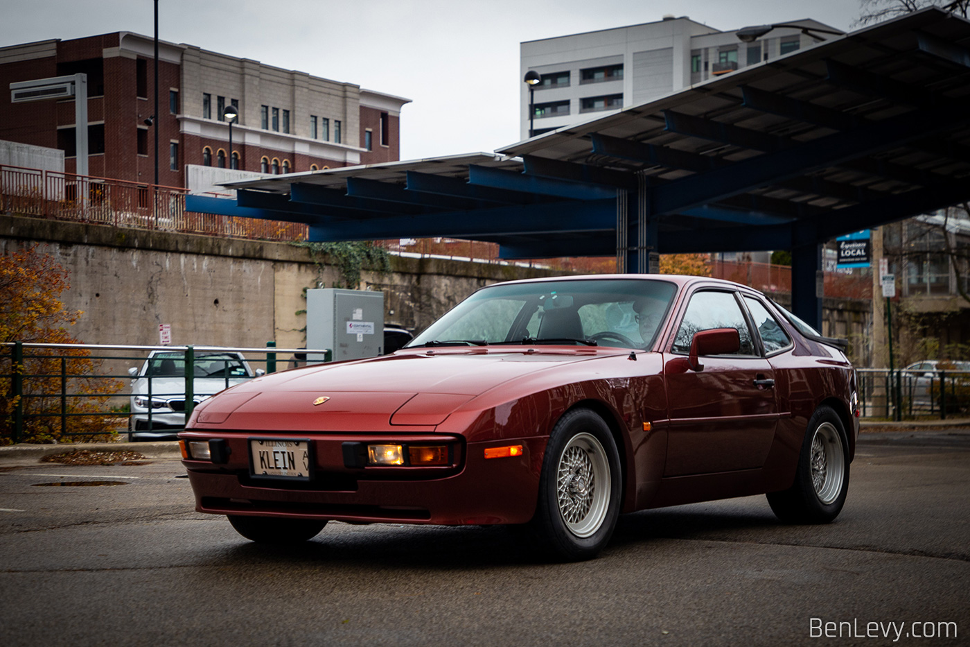 Porsche 944 at Oak Park Cars and Coffee