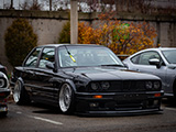 Black BMW E30 on Thanksgiving Morning in 2021