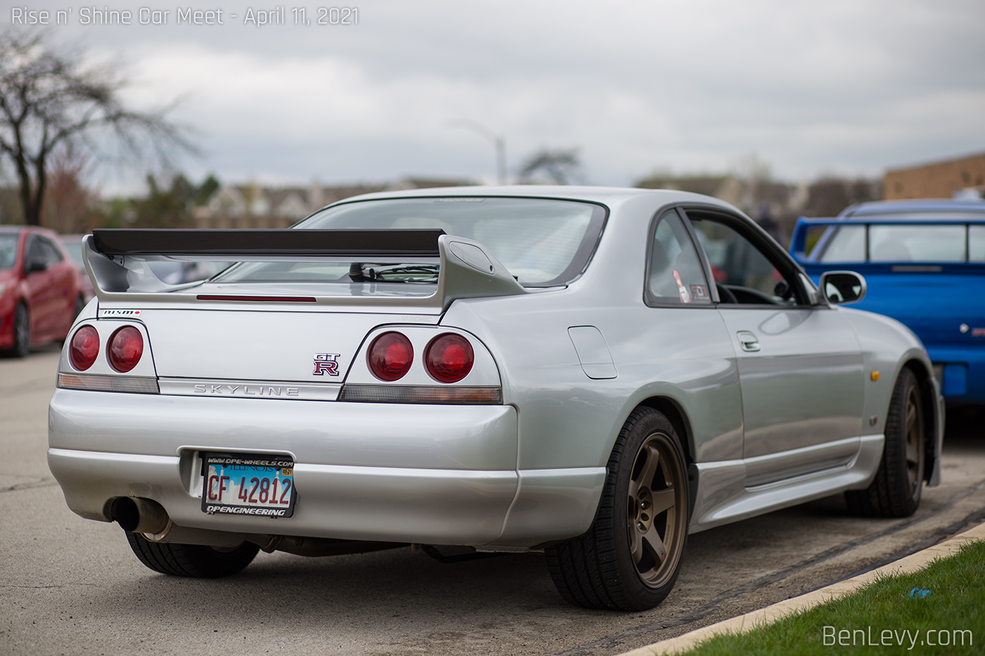 Silver R33 Skyline GT-R