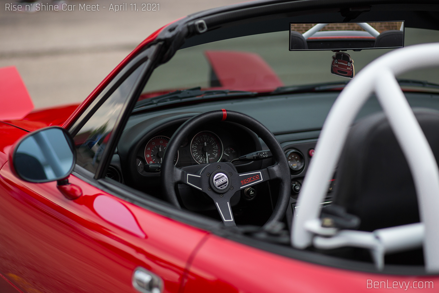 Tasteful Mods on Mazda Miata interior