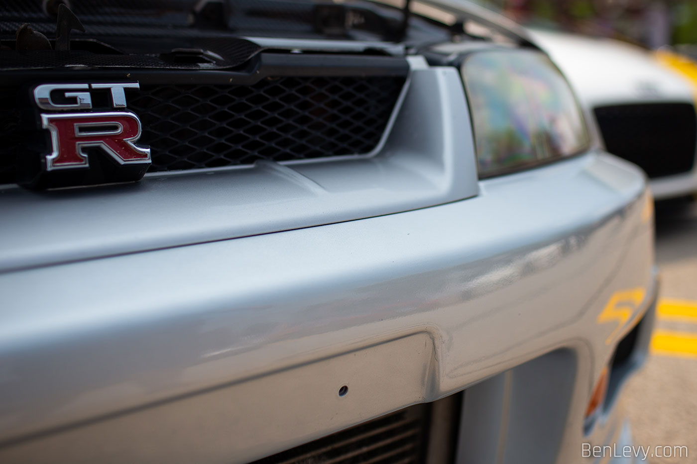 Front GT-R Logo on R33