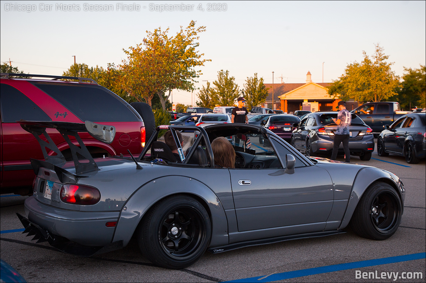 Grey NA MX-5 Miata