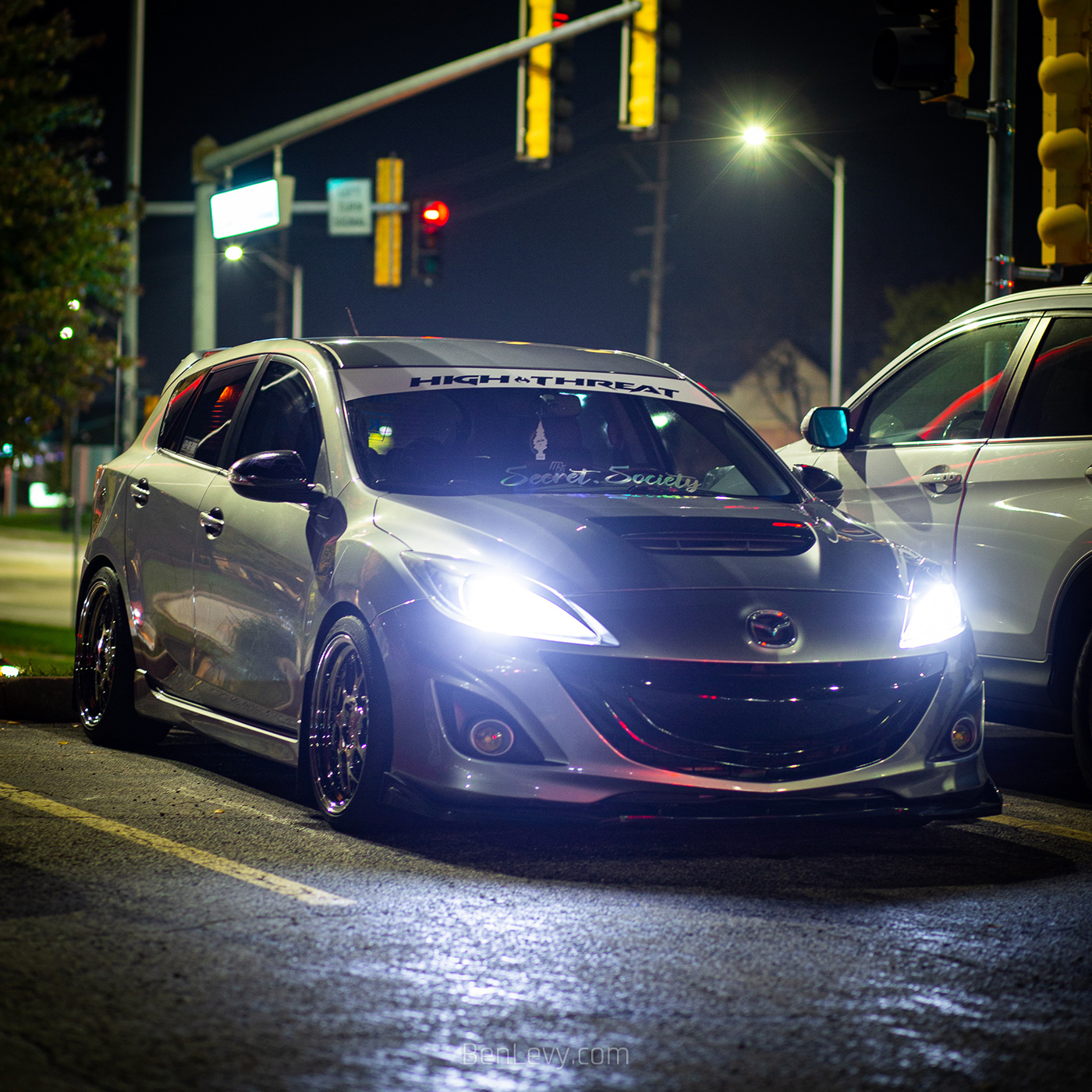 HID Lights Shining on Mazdaspeed3
