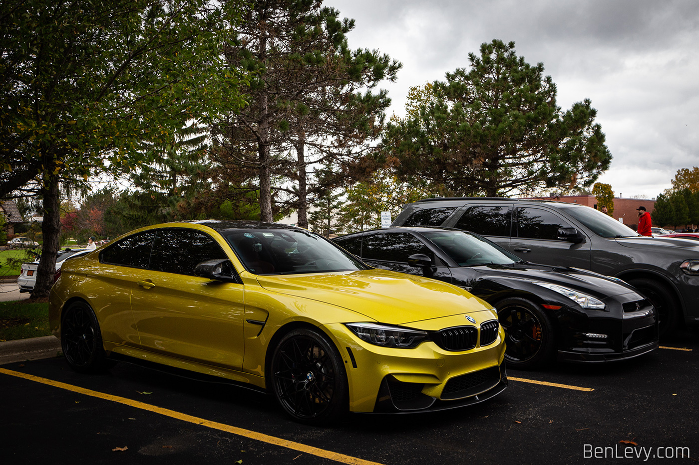 BMW M4 and Nissan GT-R