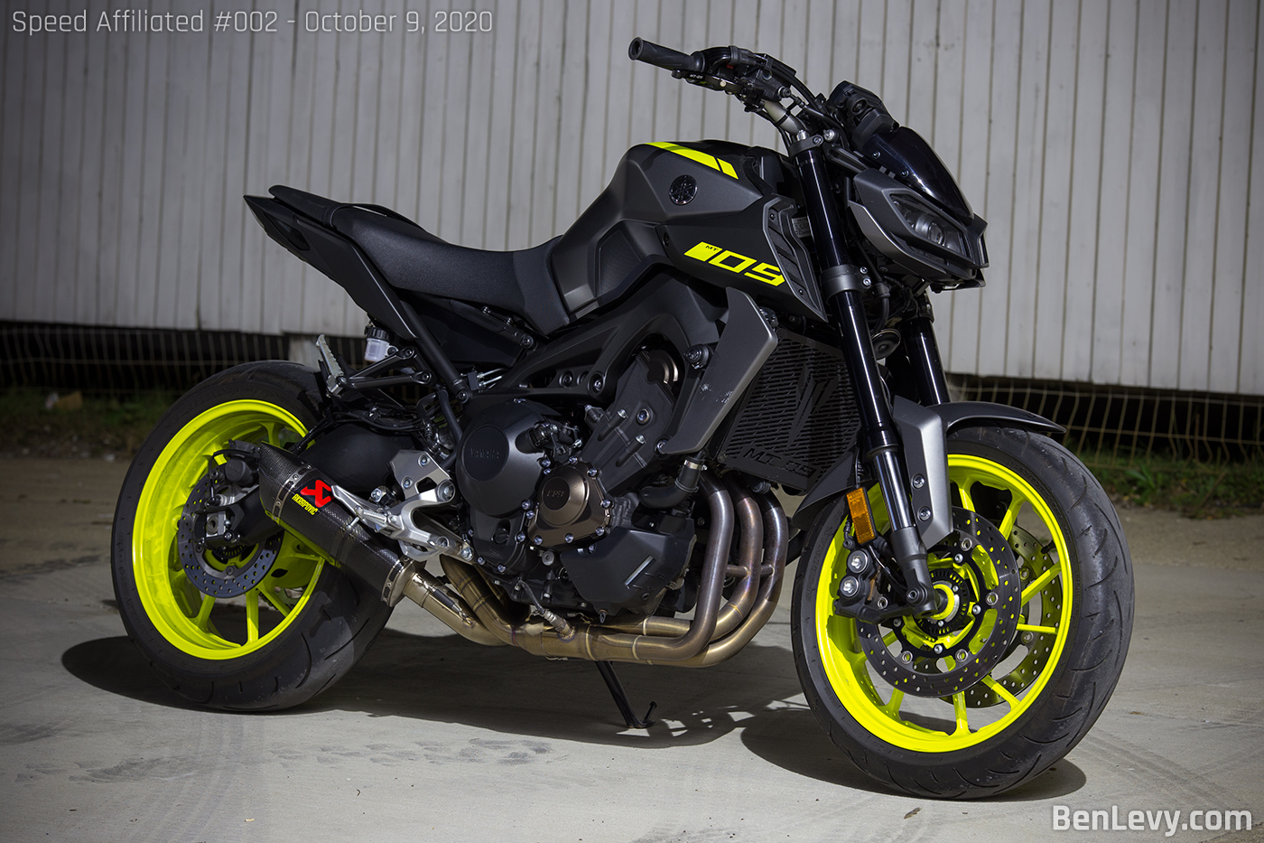 Black and Yellow Yamaha MT-09