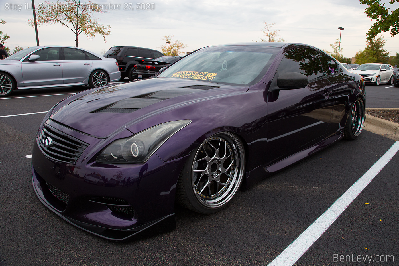 Purple Infiniti G37 coupe