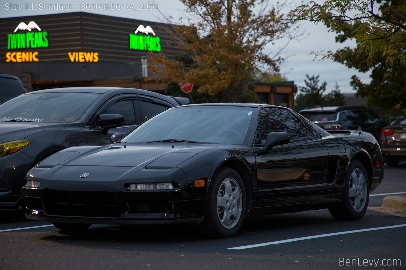 Black Acura NSX