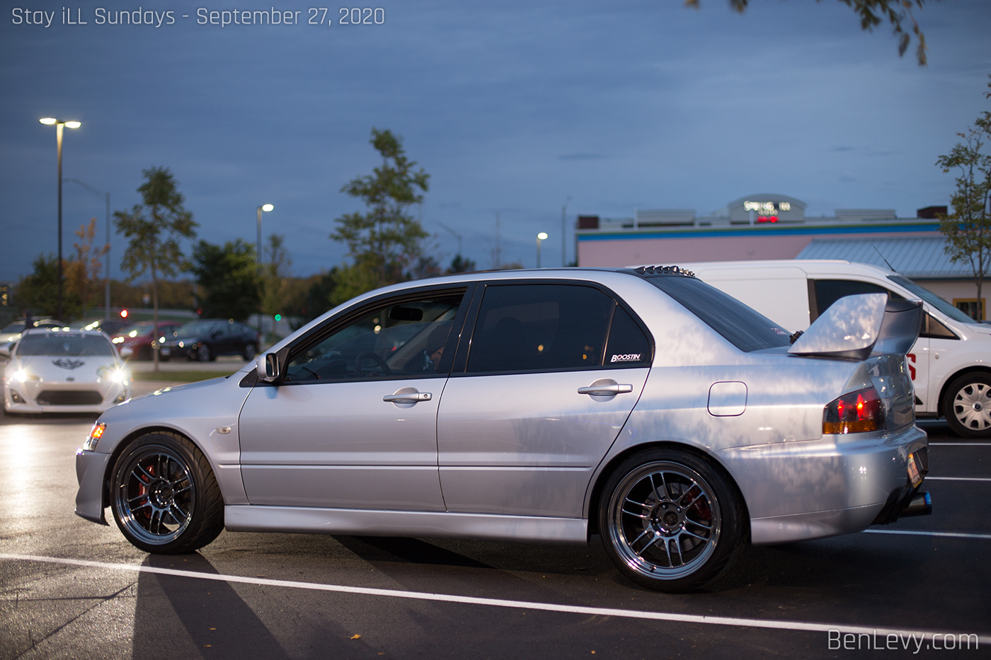 Silver Mistubishi Lancer Evolution