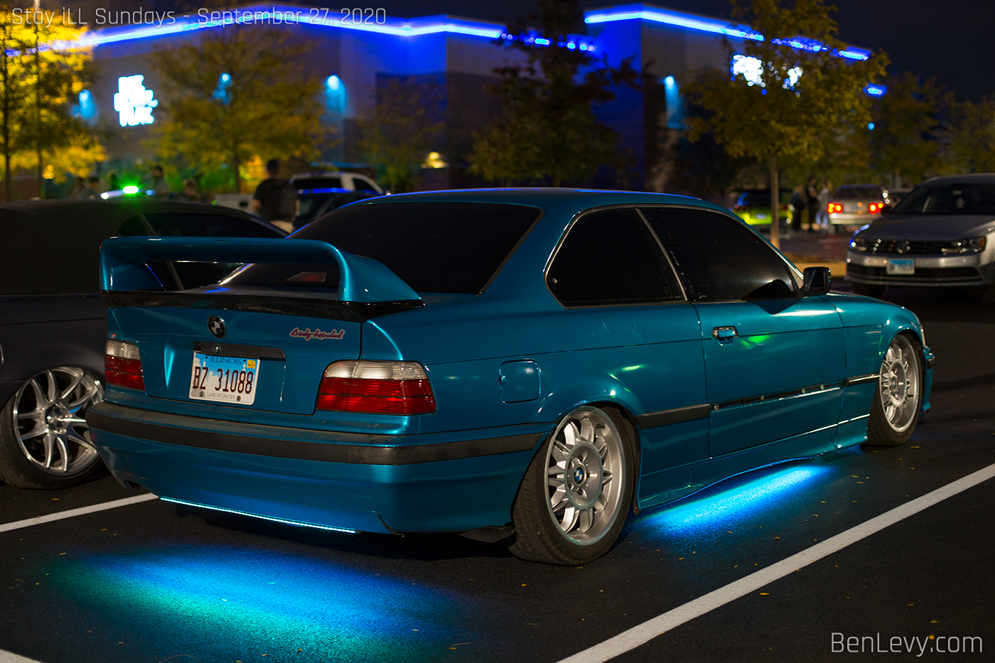 Underglow Lights on Teal E36 BMW