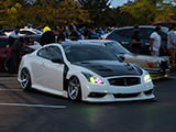 A low Infiniti G37 Coupe