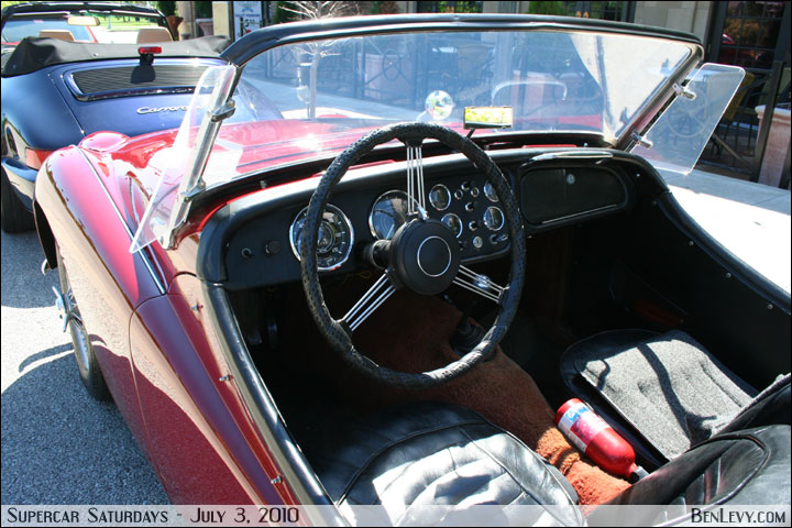 Triumph TR3 interior