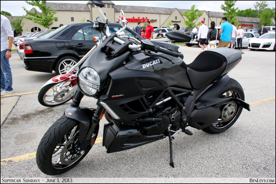 Black Ducati Testastretta