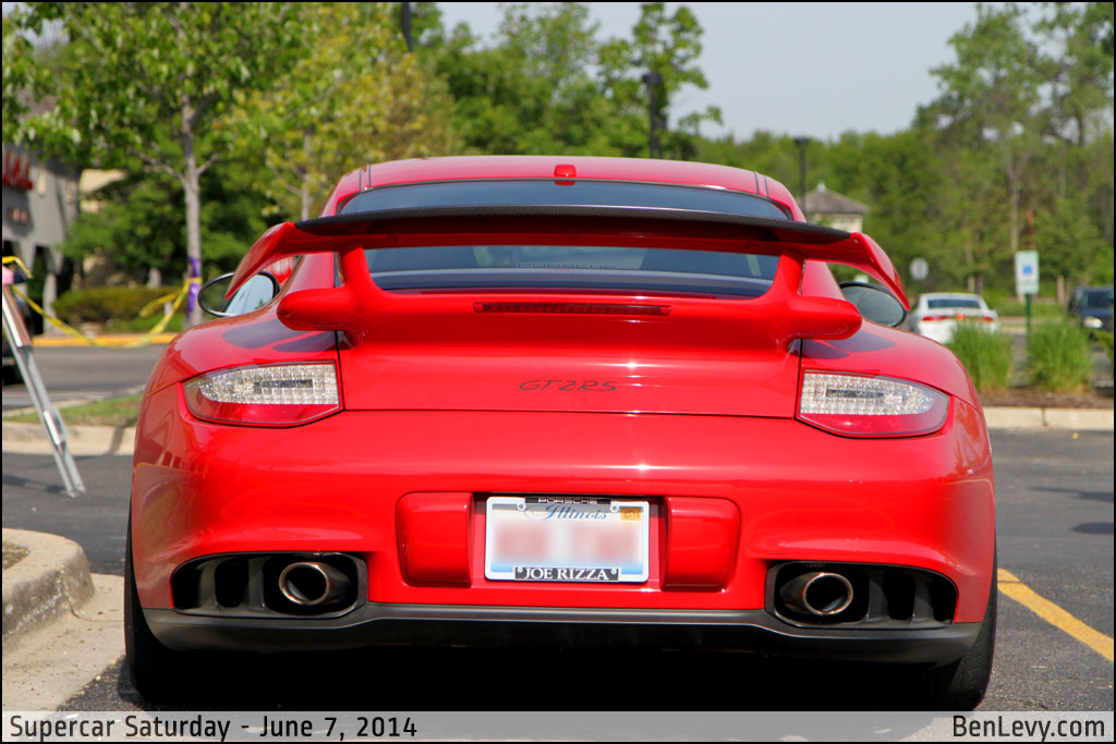Red Porsche 911 GT2 RS