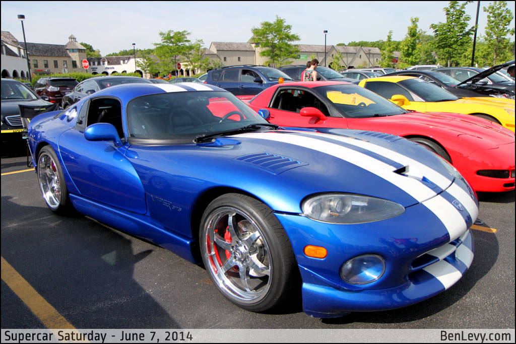 Blue Dodge Viper GTS