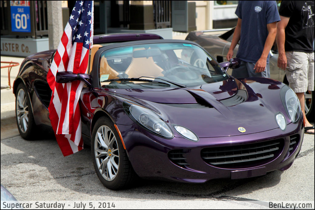 Purple Lotus Elise at Supercar Saturdays