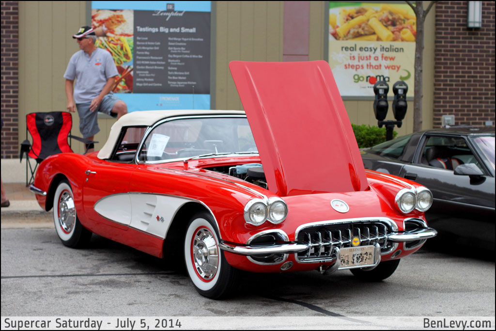 Red Corvette C1