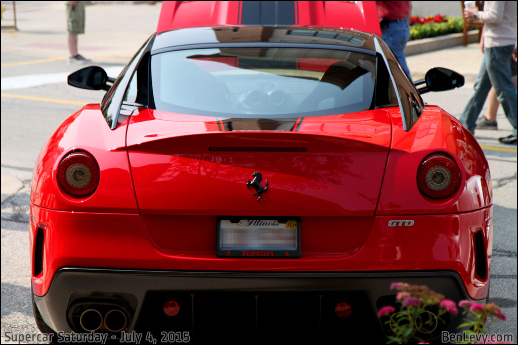 Red Ferrari 599 GTO