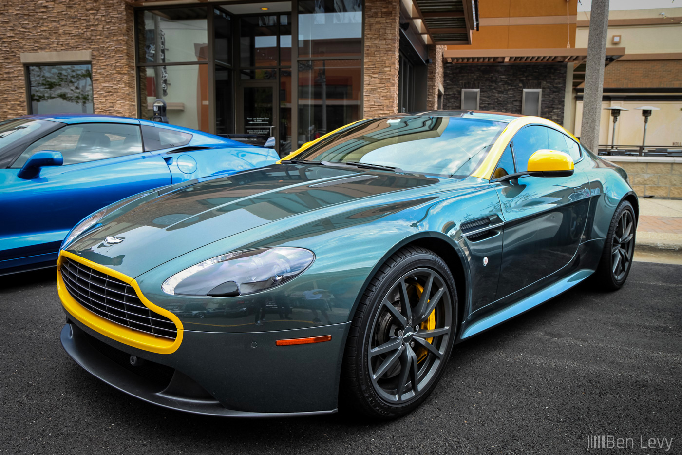 Green Aston Martin's V8 Vantage GT