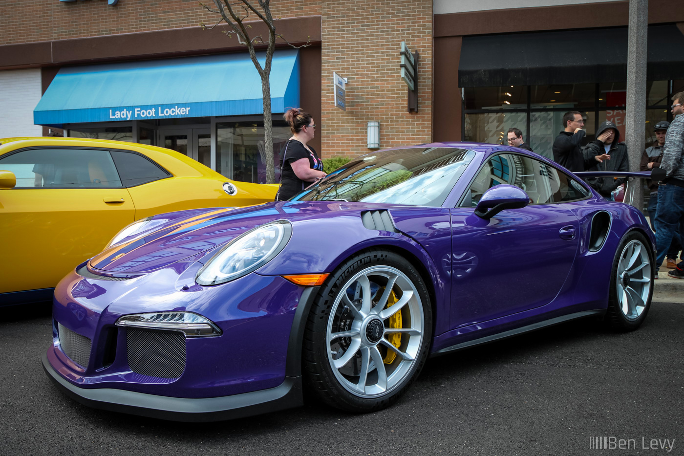 Purple Porsche 911 GT3 RS
