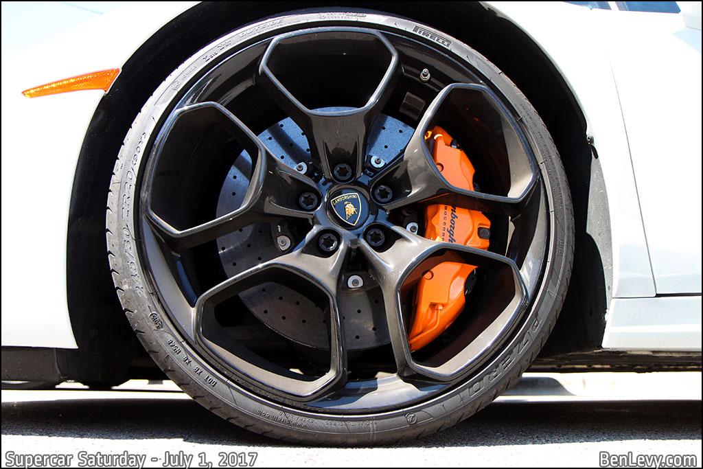 Lamborghini Huracán wheel