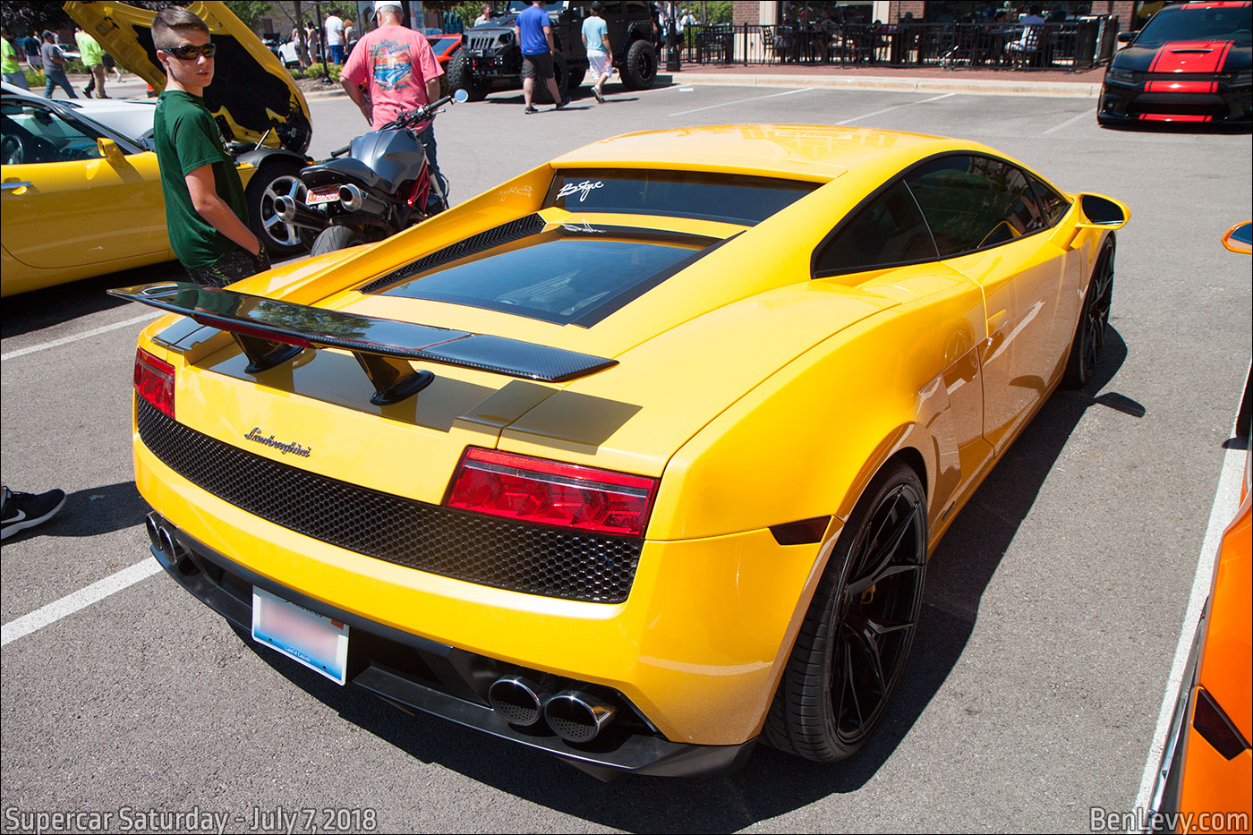 Yellow Lamborghini Gallardo Lp 560 4