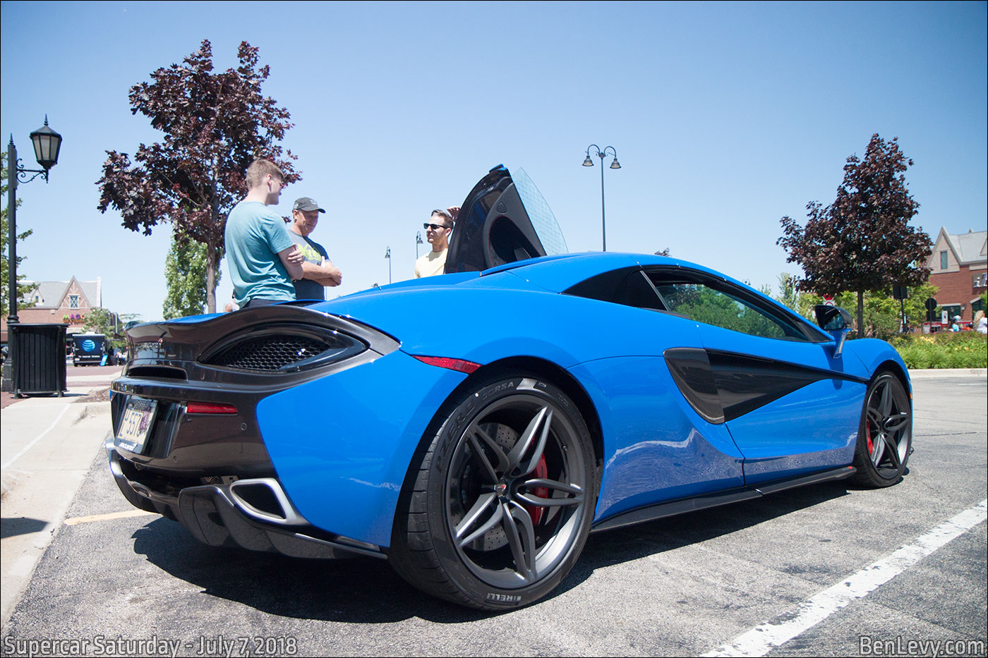 Blue McLaren 570S