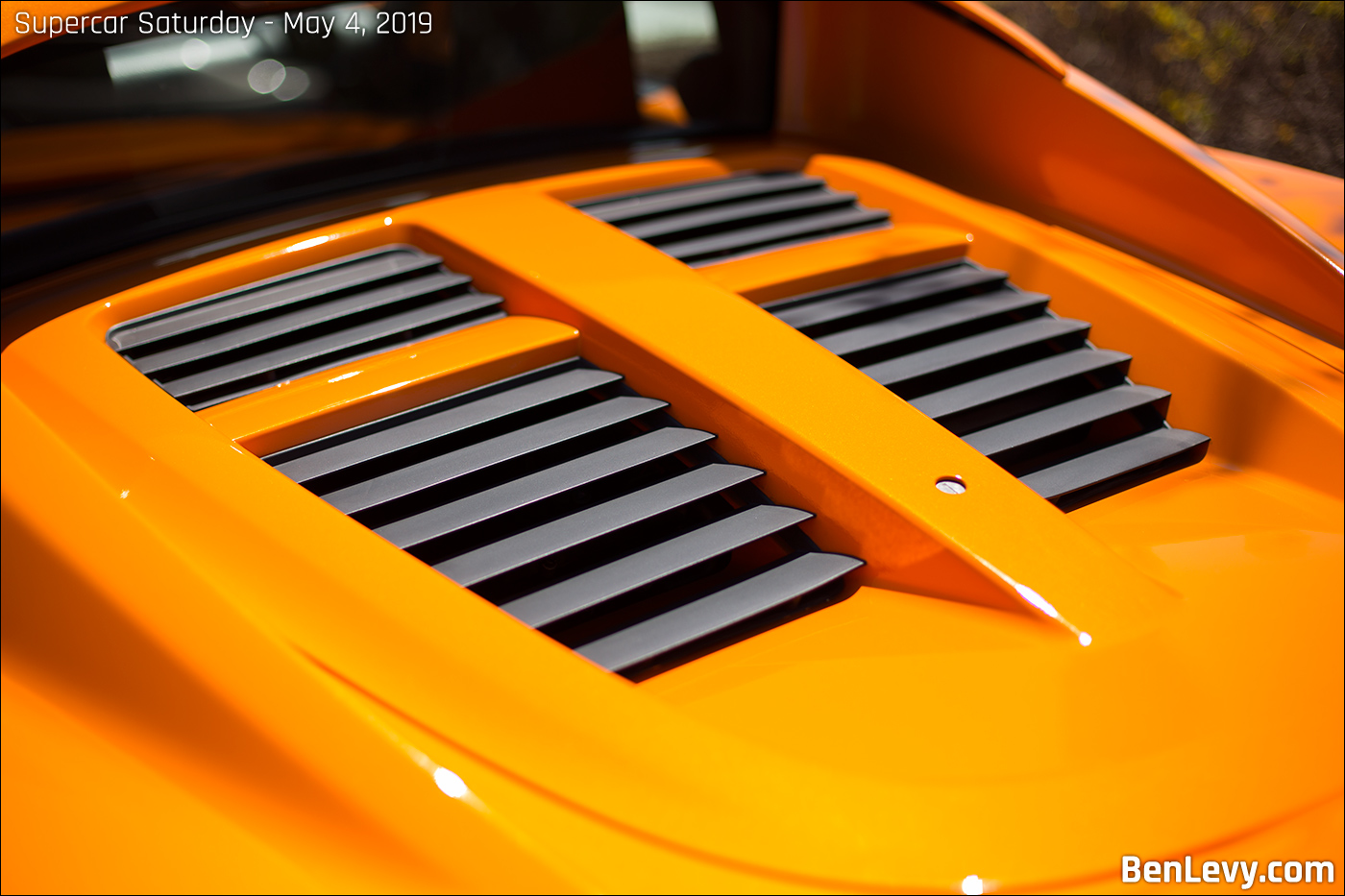 Engine cover vents on Lotus Elise