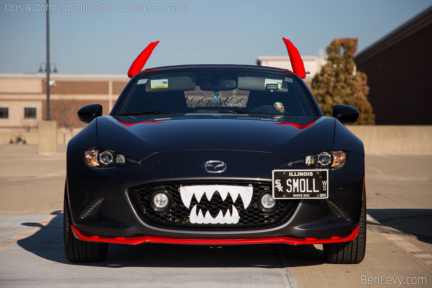 Mazda Miata dressed up for Halloween