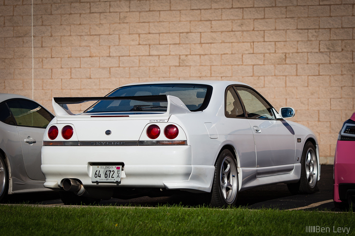 Rear Quarter of White Nissan Skyline GTS-25t