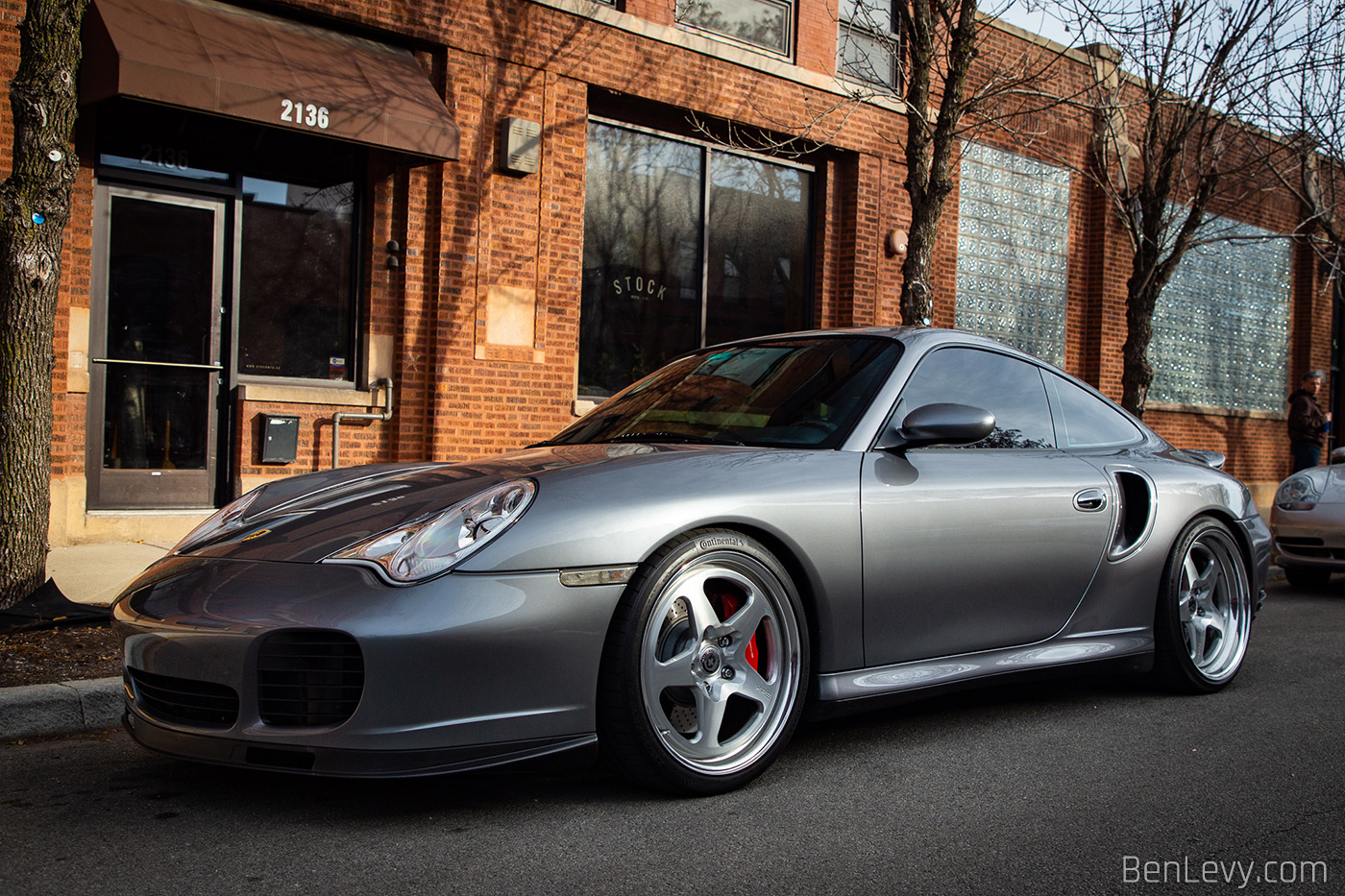 Silver Porsche 911 Turbo