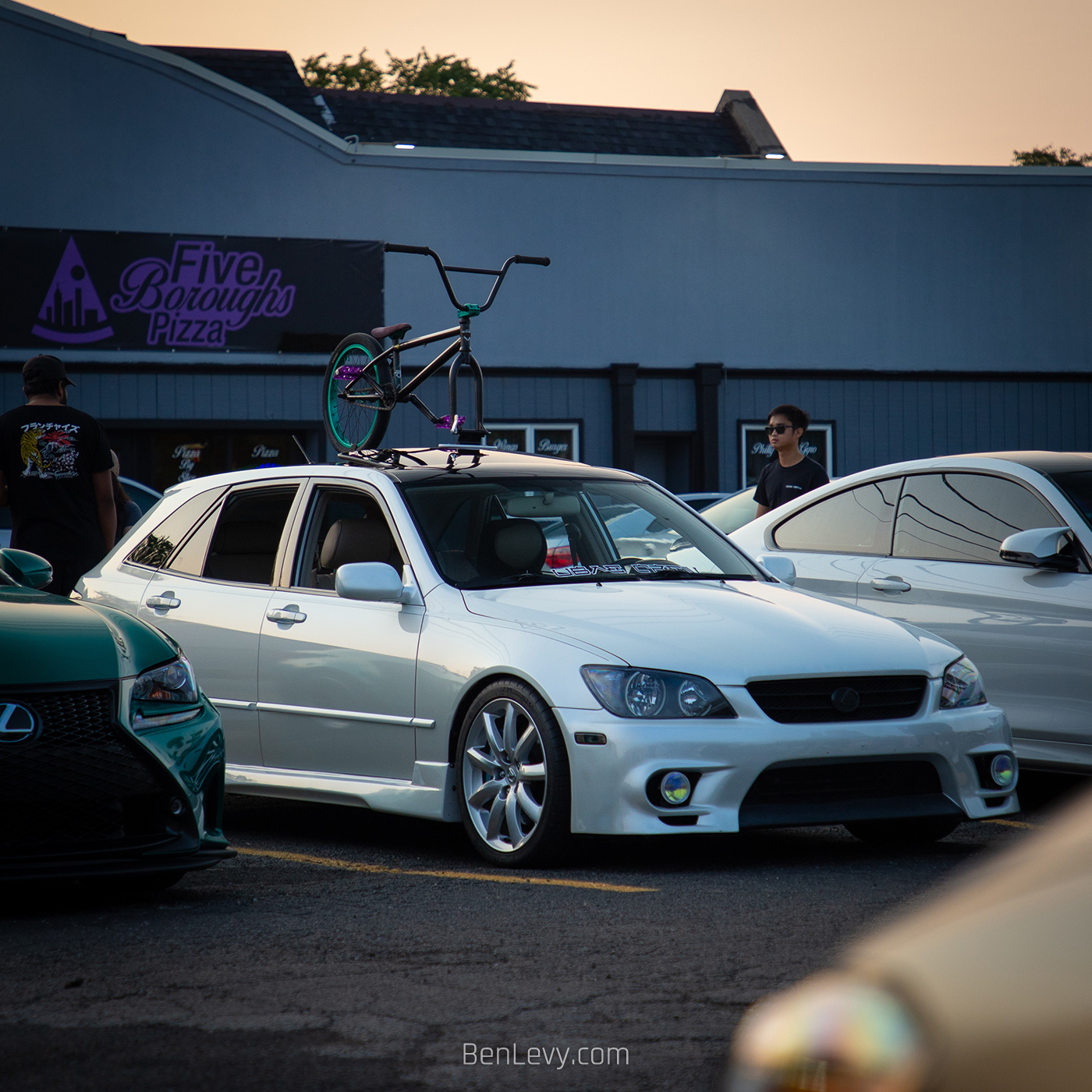 White Lexus IS 300 SportCross at Cars and Boba Meet