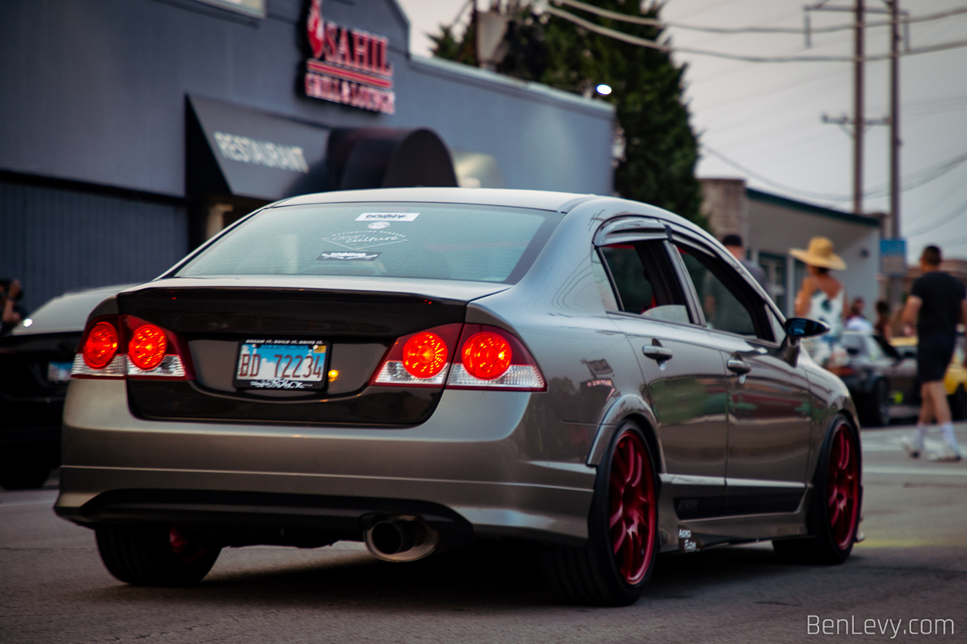 8th gen Civic with Carbon Fiber Trunk