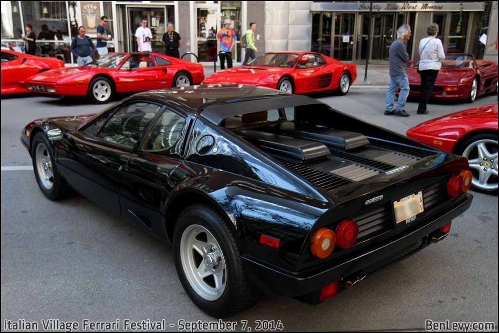 Black Ferrari BB 512i