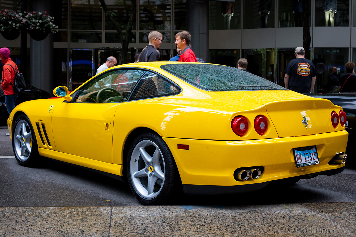 Yellow Ferrari 550 Maranello