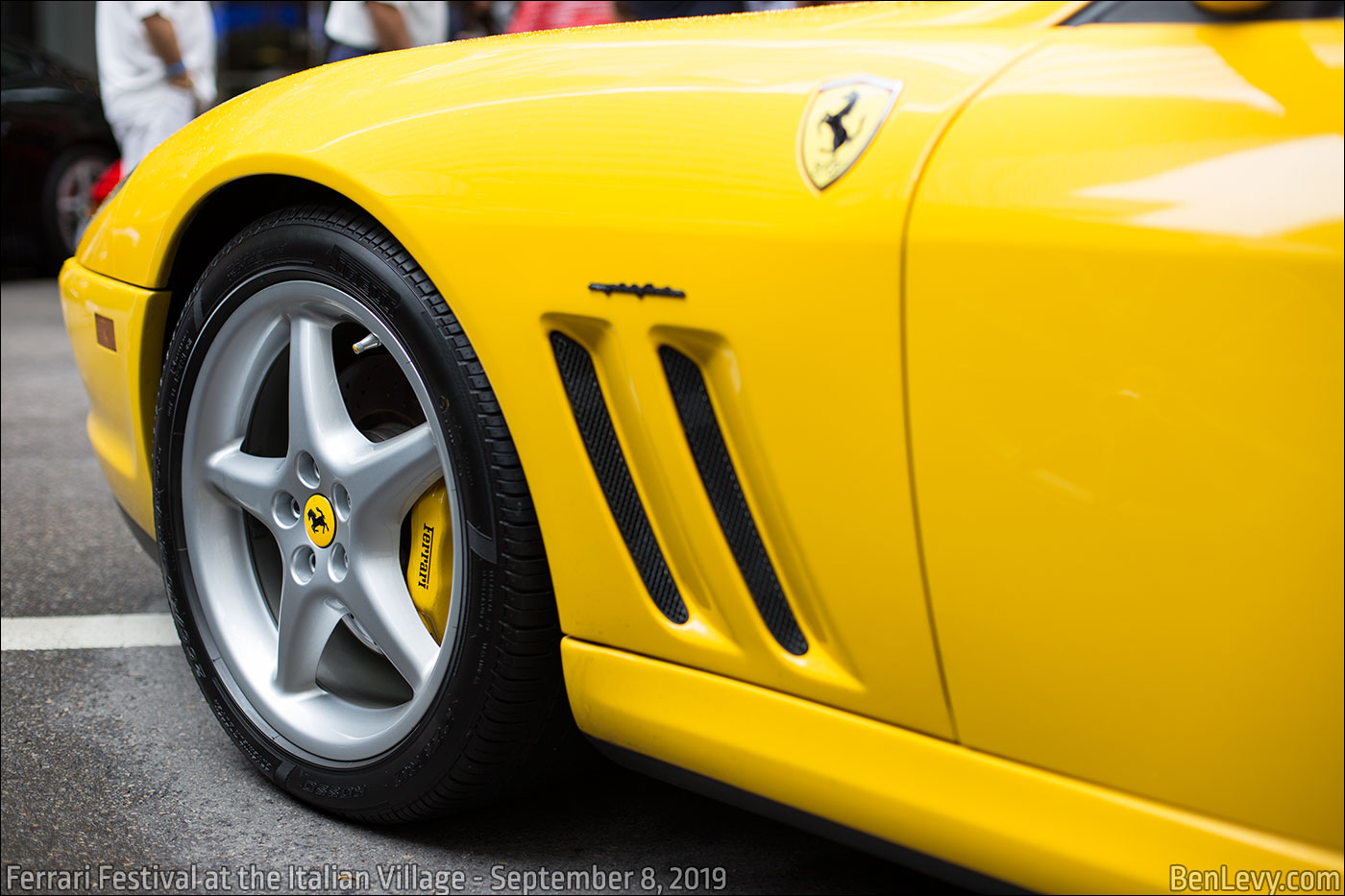 Front fender of a Ferrari 550 Maranello