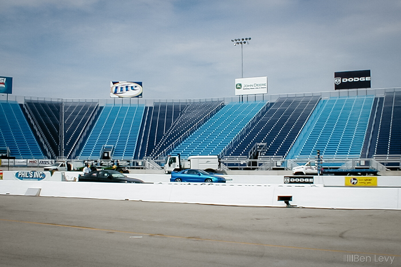 Two Integras Racing at BOTI in 2002