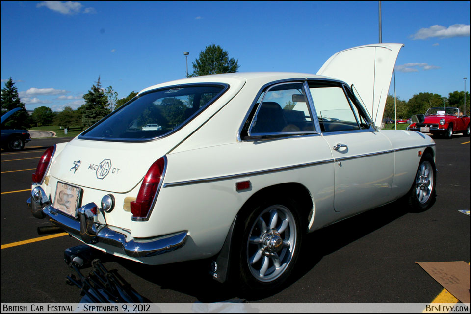 White 1969 MGC GT