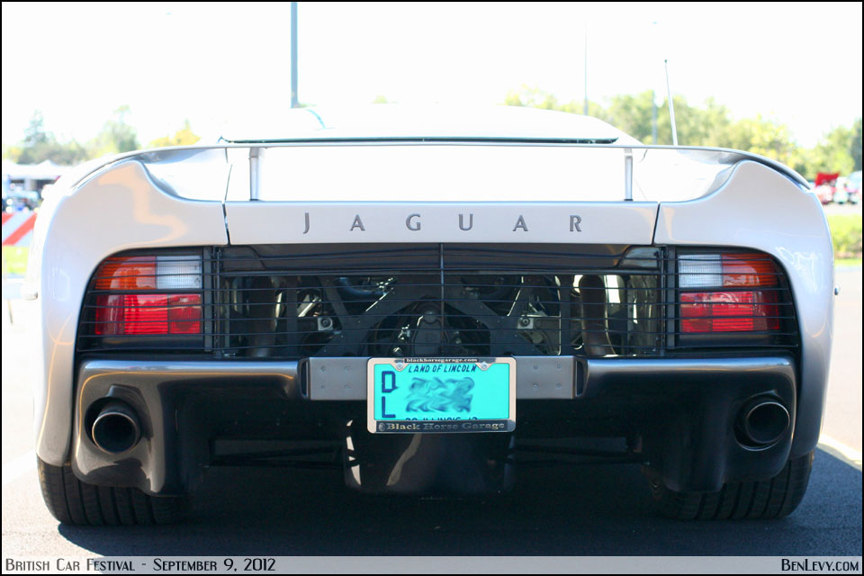 Jaguar XJ220 rear