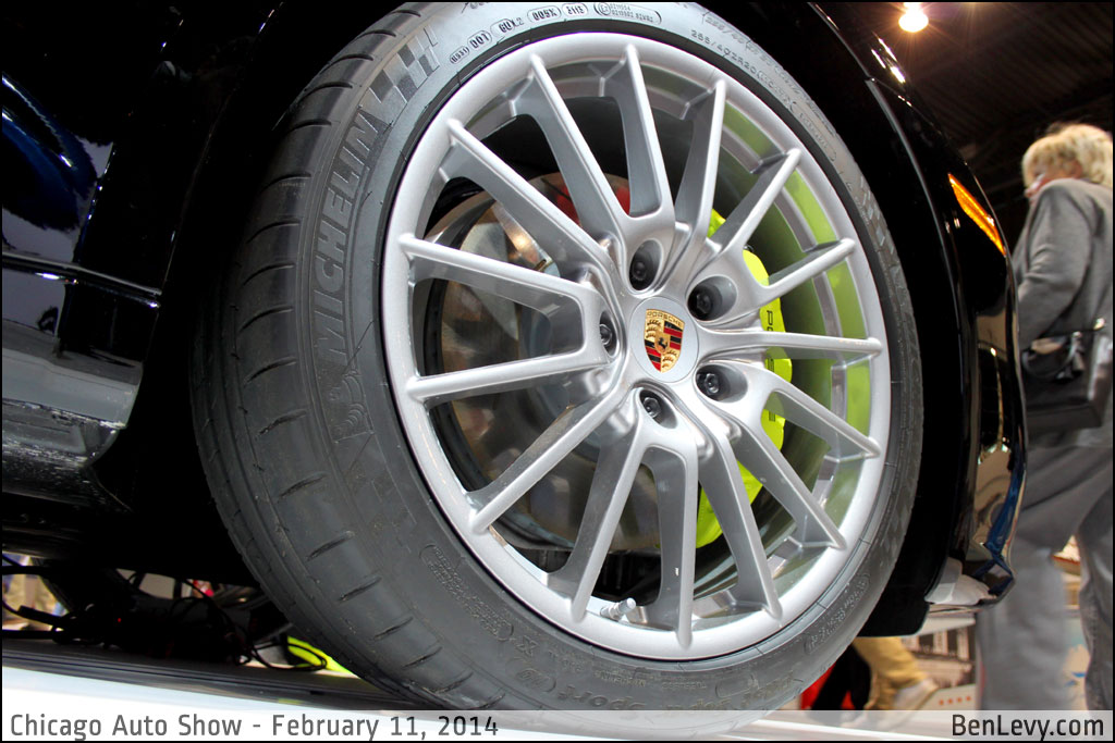 2014 Porsche Panamera S E-Hybrid brakes
