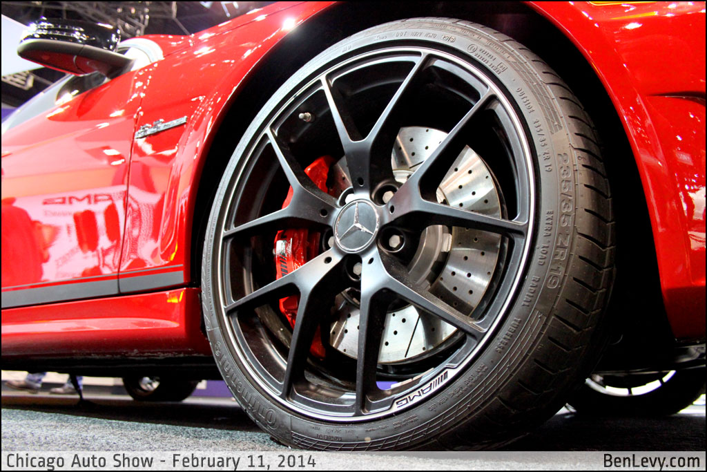 19 inch Mercedes-Benz C63 AMG Wheel